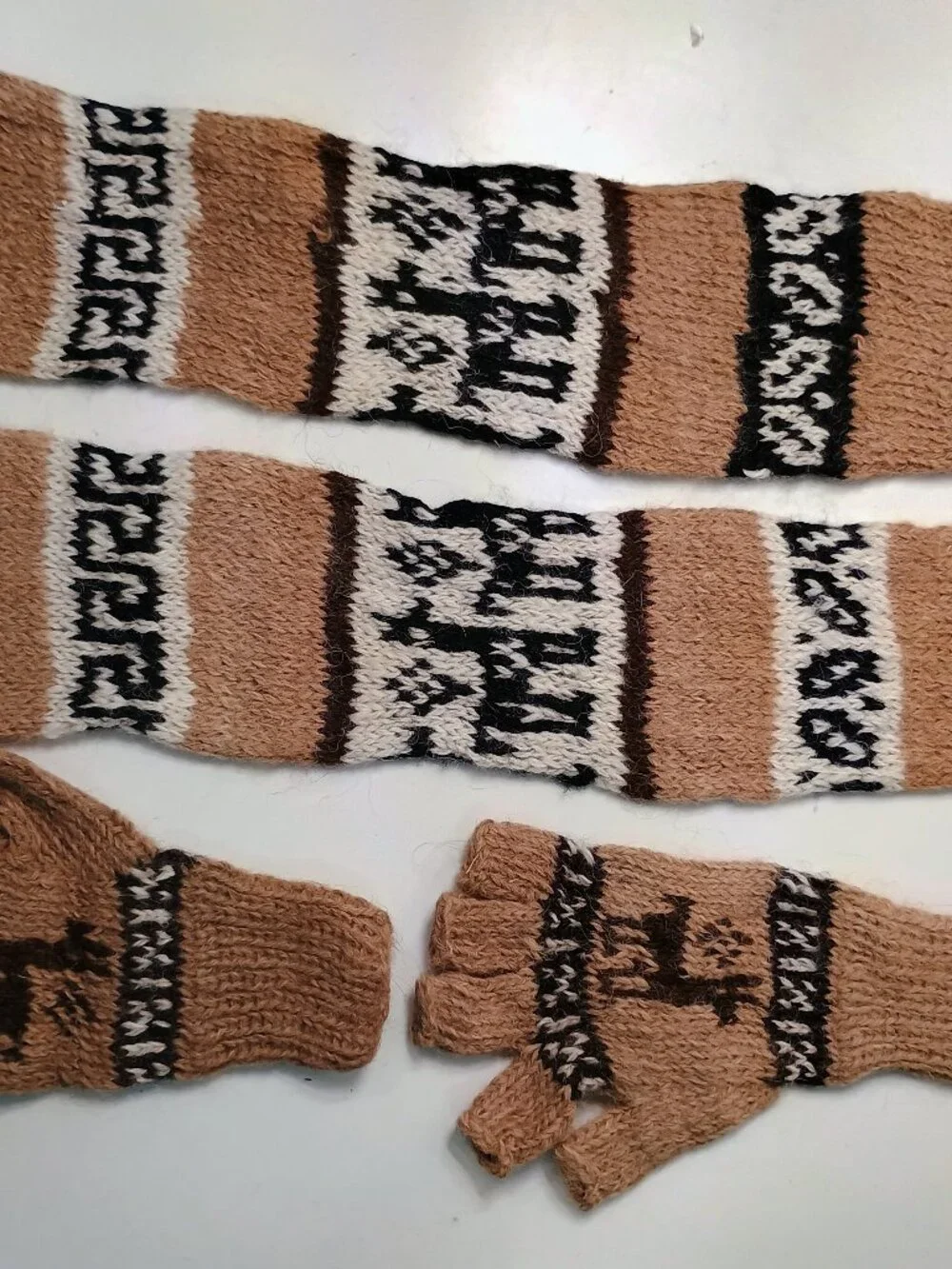 Andean Handcrafted Set Alpaca Wool Leg Warmers Leggings Llamas Cusco